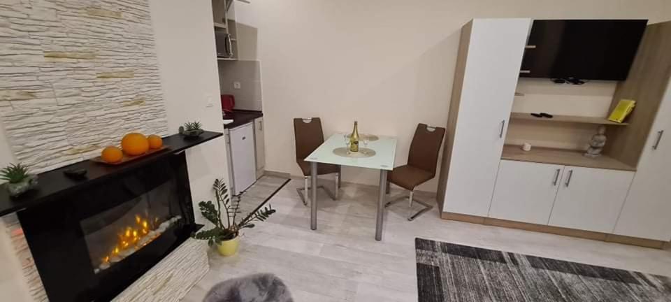 Rozsa Apartmanhaz Szeged Eksteriør bilde