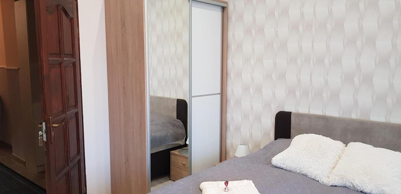 Rozsa Apartmanhaz Szeged Eksteriør bilde