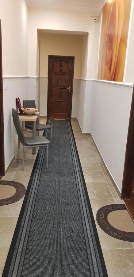 Rozsa Apartmanhaz Szeged Eksteriør bilde